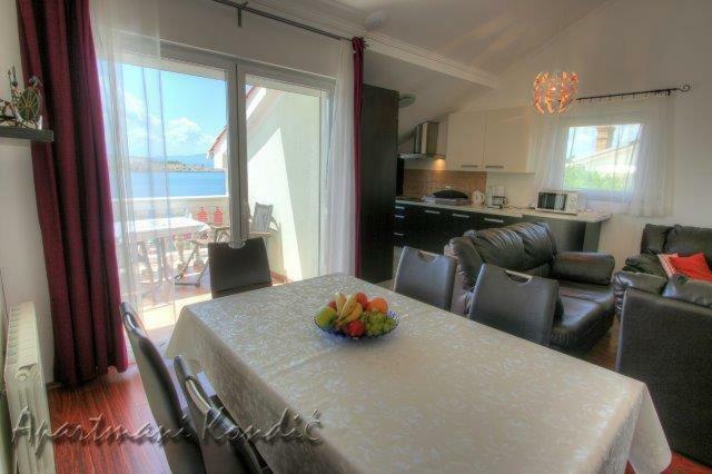 Apartman Kondic Omišalj Exterior foto