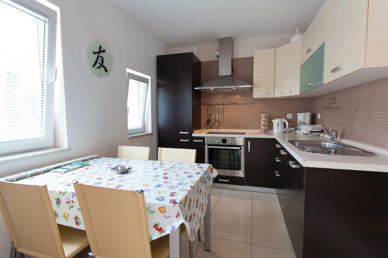 Apartman Kondic Omišalj Exterior foto