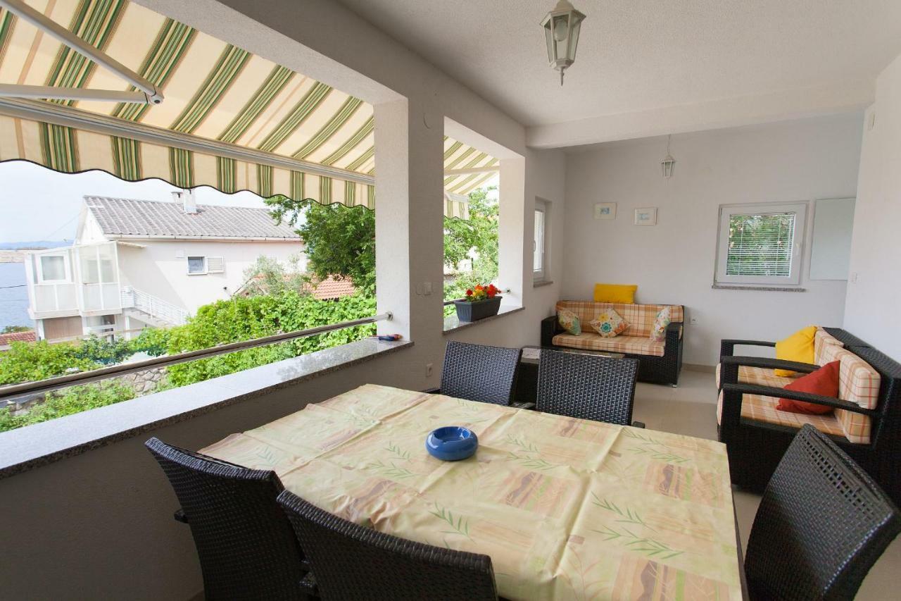 Apartman Kondic Omišalj Exterior foto